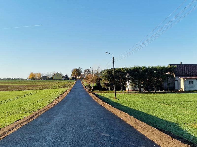 Droga gminna w Płociczu - na Brzuchowo